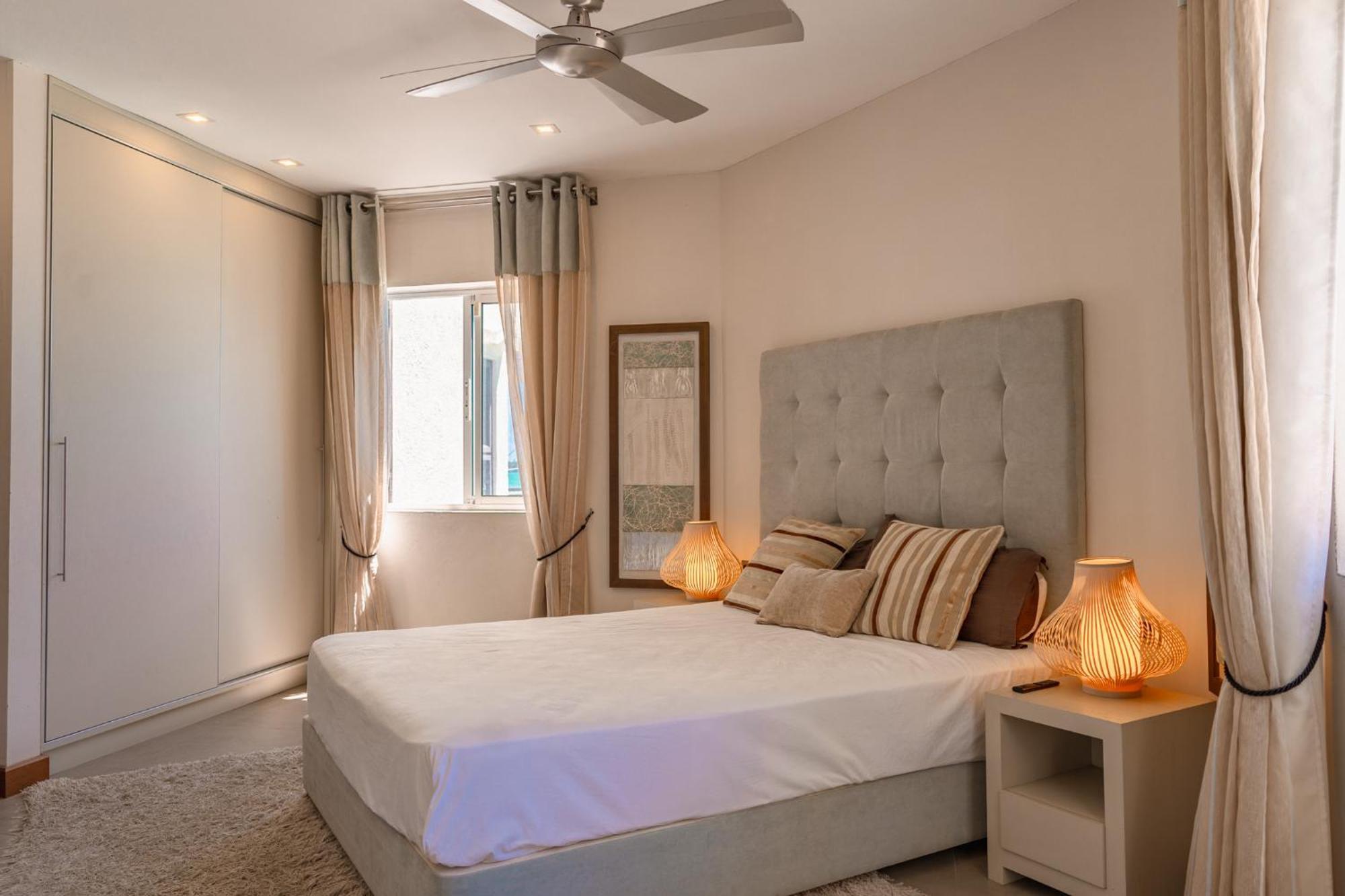 Beachfront Luxurious Stunning Sunset Boulevard Apartment, Гранд-Бэй Экстерьер фото