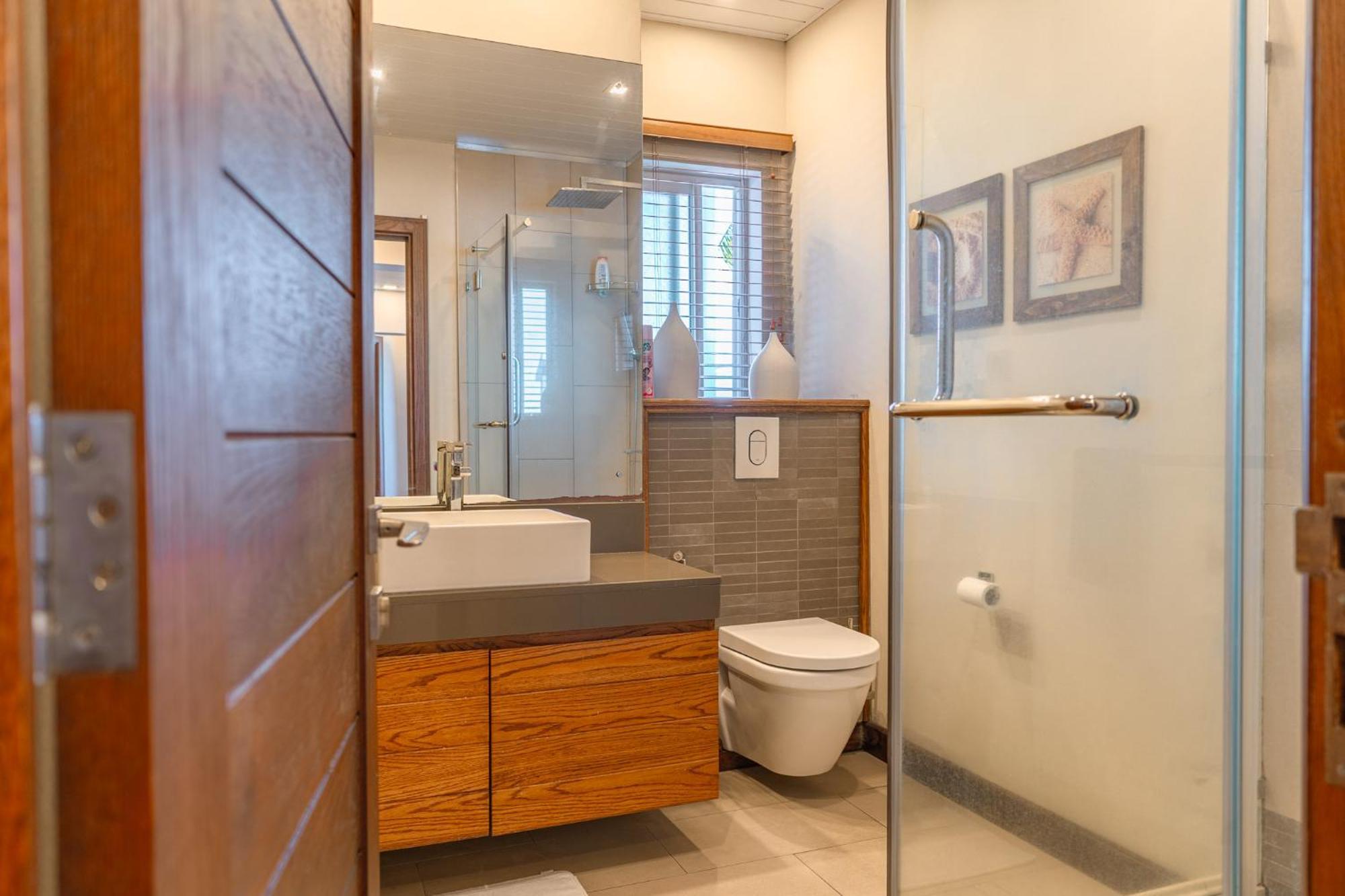 Beachfront Luxurious Stunning Sunset Boulevard Apartment, Гранд-Бэй Экстерьер фото